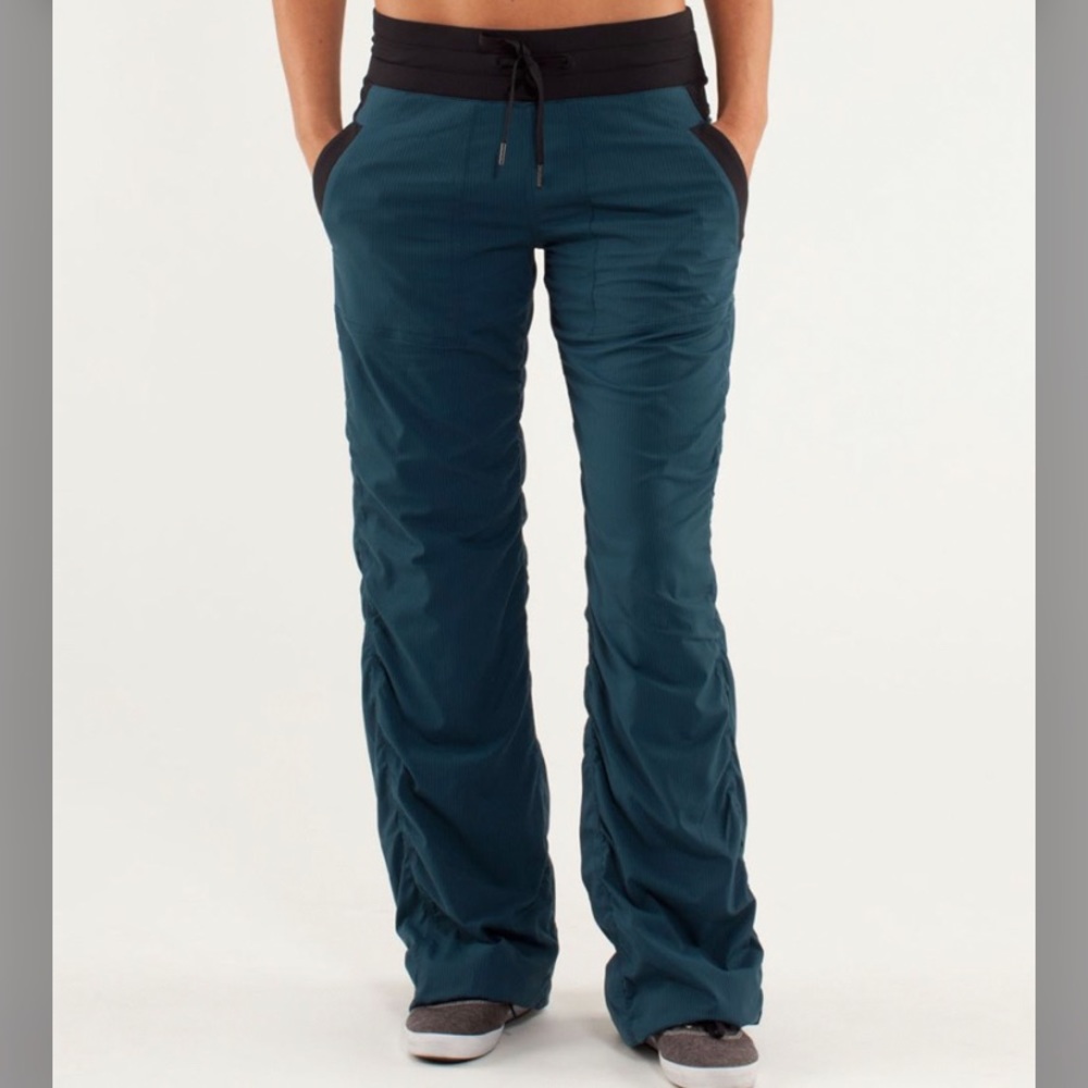 Lululemon dance studio pant size 4
